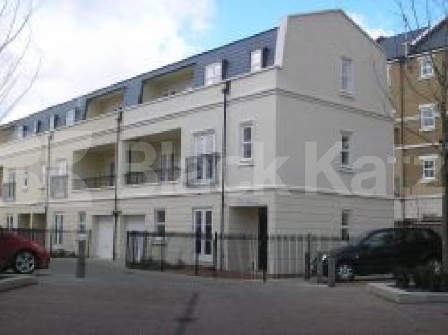 			3 Bedroom, 1 bath, 1 reception Mews House			 Busby Mews, CAMDEN NW5